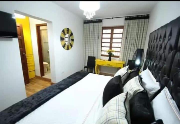 Suites+Arte Quito Bagian luar foto